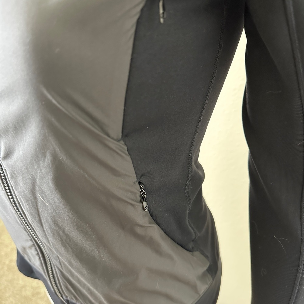 Lululemon jacket - Picture 7 of 8